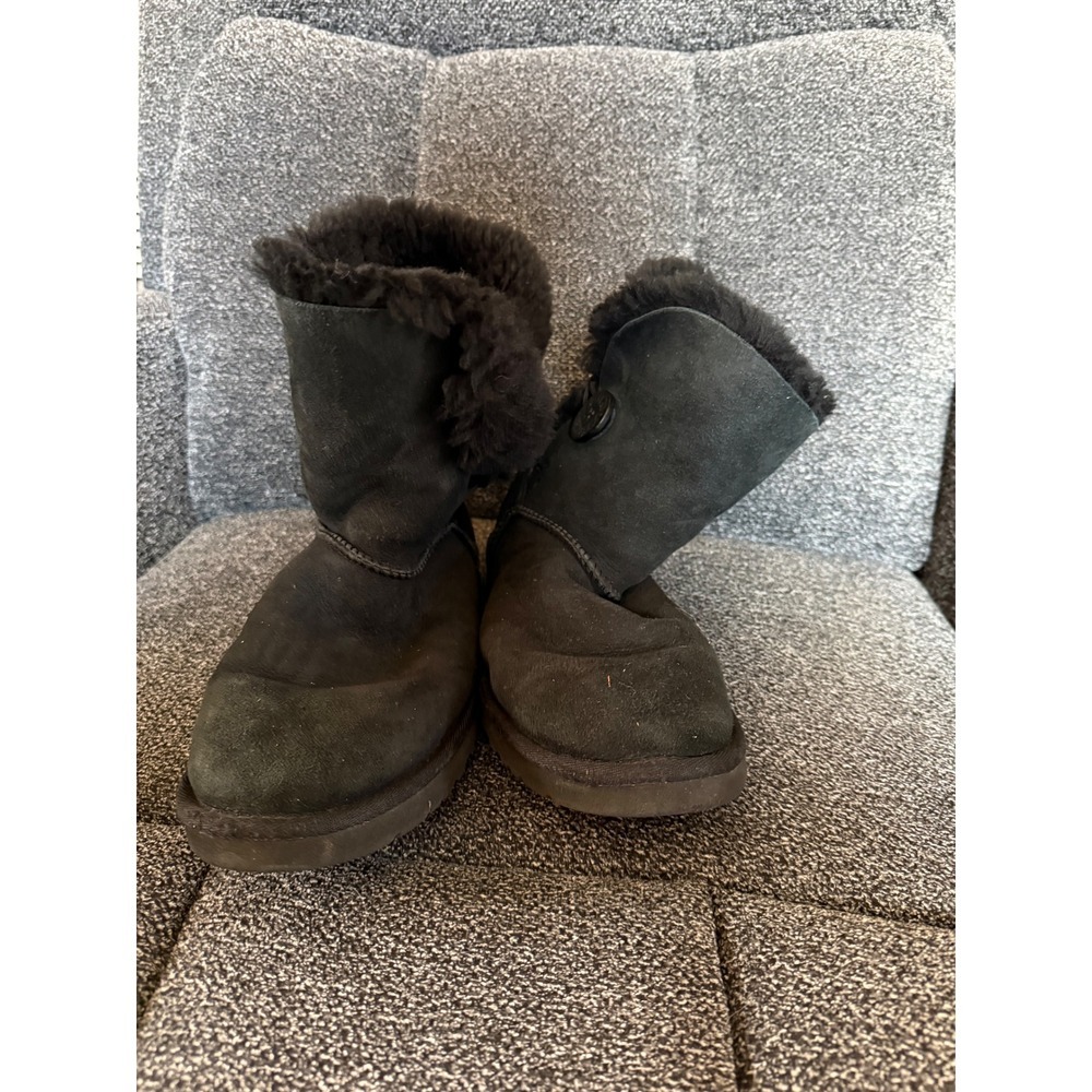 UGG Australia‎ Black Suede Sheepskin Lined Boots Women's Size 8 - Picture 2 of 7